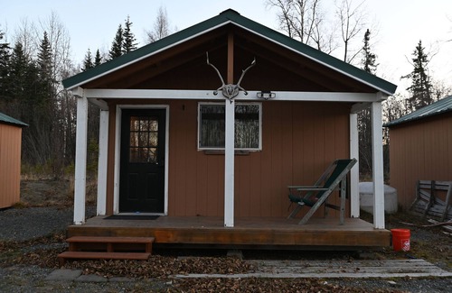 Soldotna Cabin | Alaska River Pirates Cabins