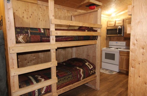 Fairbanks House | Alaskan Adventure Dry Cabins