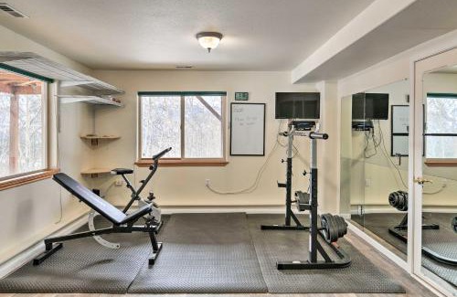 Eagle River House | Alaskan Mountain Gem with Private Hot Tub and Gym!