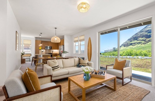 Makaha Valley House | Alaula by AvantStay | Gated Security Home w Valley, Ocean Views!