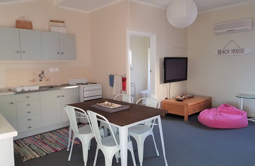 Muloowurtie Hotel | Albarino, Black Point