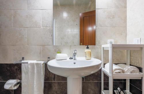 Alcala Del Rio Apartment | Alcalá del rio 2B