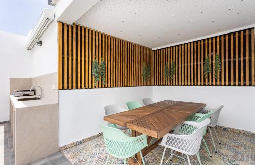 Alcala Apartment | Alcalá Deluxe Townhouse By Sunkeyrents