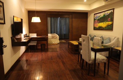 Bistupur Hotel | ALCOR HOTEL JAMSHEDPUR