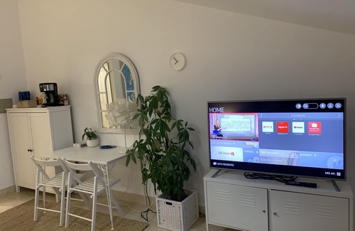 Sotogrande Apartment | Ale Maison Cozy Penthouse Studio in Marina Sotogrande. 20 metres to the Beach