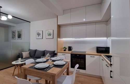 Nowy Sacz Apartment | Aleje Wolności 13 | Modern Studio | Balcony