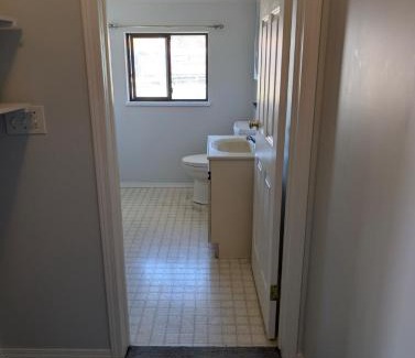 Alert Bay Apartment | Alert Bay, Spacious Executive Suite with Panoramic Ocean Views