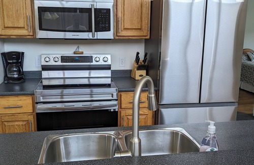 Belle River Cottage | Alexanders Beach House, Beautiful 4 Star Ocean Front Beach House