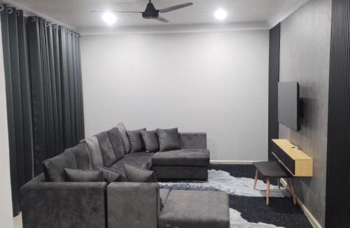 Kampung Ru Muda House | AliBaba Homestay