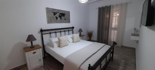 Kini Apartment | Alisachni