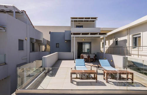 Agii Apostoli Villa | Alisahni Villa