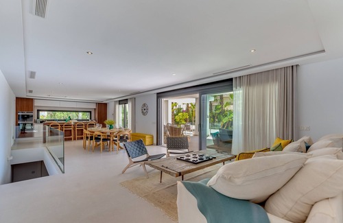 Urbanizacion Costabella Villa | All About Playas Andaluzas Villa