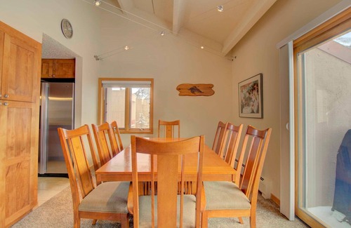 East Village at Copper Condo | Alluring Lofty Condo In East Village PG310