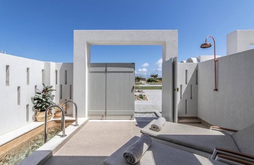 Skiros Villa | Alluring Skyros Suite | Suite Imperial | 1 Bedroom | Private Furnished Terrace.