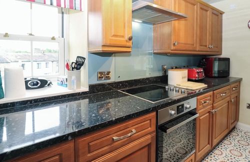 Reeth Cottage | ALMA HOUSE, pet friendly, character holiday cottage in Reeth