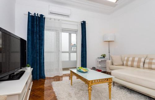Cova da Piedade Apartment | Almada Lisbon em frente dos transportes públicos