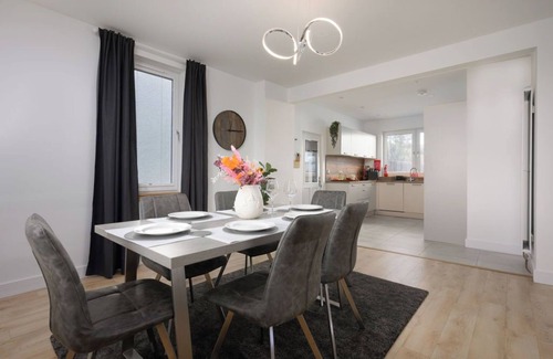 Kirkcaldy House | Almara - Cosy Cottage in Fife