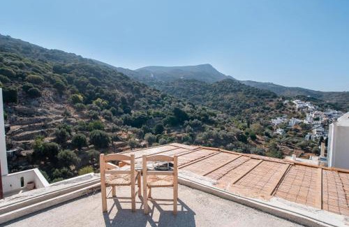 Filoti House | Almond Blossom Cottage 1