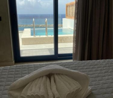 Finiki Apartment | Almyra Boutique Suites with Private Pool -Finiki