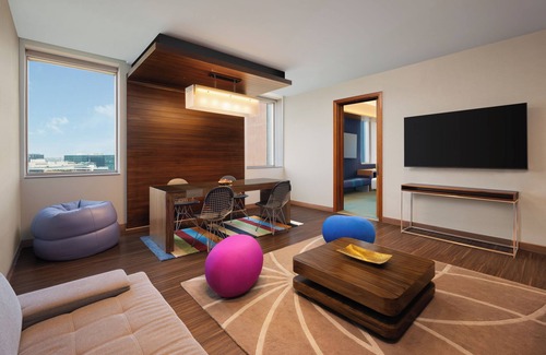 Kadubeesanahalli Hotel | Aloft Bengaluru Outer Ring Road