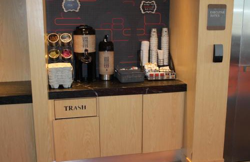 Lakefront Hotel | Aloft Syracuse Inner Harbor