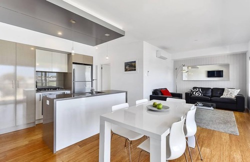 Waterhouse Apartment | Aloha Marina Apartment 3