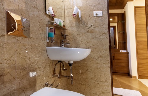 Vellore Hotel | Aloka Stay Inn