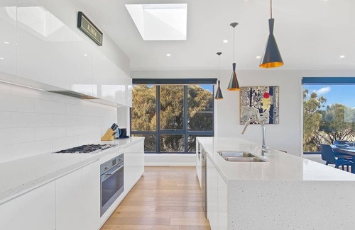 San Remo House | Alonda - Ocean Views - Linen Included