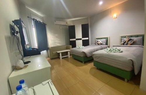 Samut Songkhram Hotel | Alongkorn hotel by SB