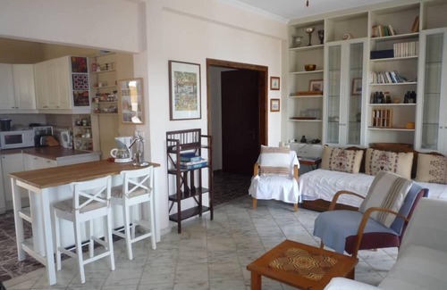 Votsi House | Alonissos: High standard seafront villa