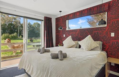 Rolleston House | Alpaca Serenity Farmhouse