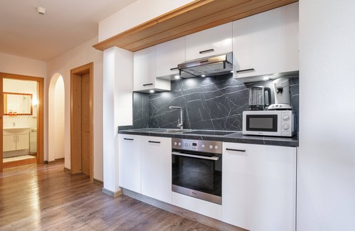 Muhlthal Apartment | Alpine retreat – ski bus at your doorstep
