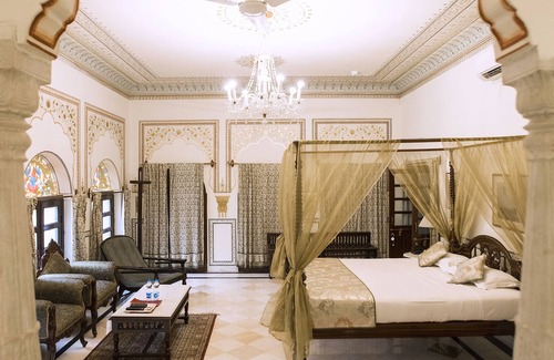 Sindhi Camp Hotel | Alsisar Haveli - A Heritage Hotel