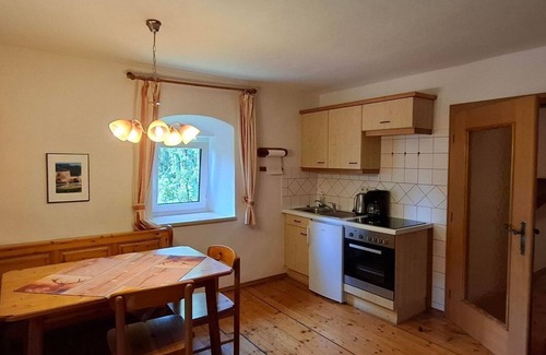 Notsch im Gailtal Cabin | Altes Forsthaus - Apartment No. 7 - Wasserleonburg Castle