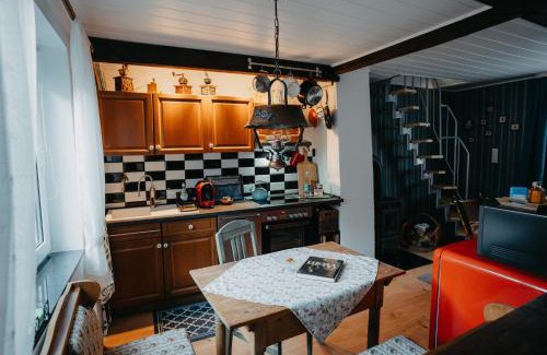 Edenkoben Apartment | Altes Häusle am Waschbach-Weinstock