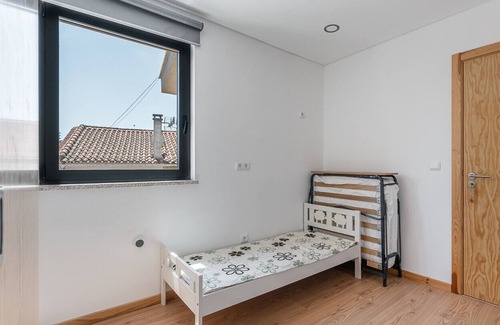 Mangualde Apartment | ALTIDO Beautiful unit w/ Gym & Communal pool