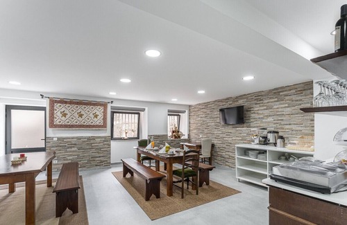 Mangualde Apartment | ALTIDO Delightful unit w/ Gym & Communal pool