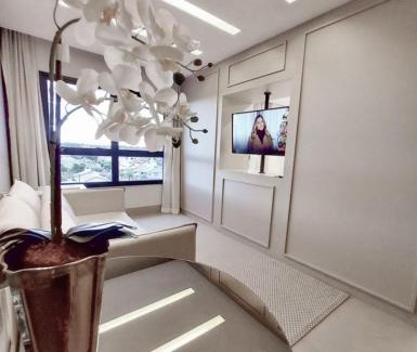 Santa Fe Apartment | Alto Luxo - 12º Andar, Cama King e Móveis Assinados