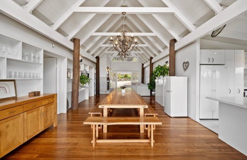 Verrierdale House | Amara Guest House: Retreat Venue with Yoga, Sauna & Pool Near Sunshine Coast