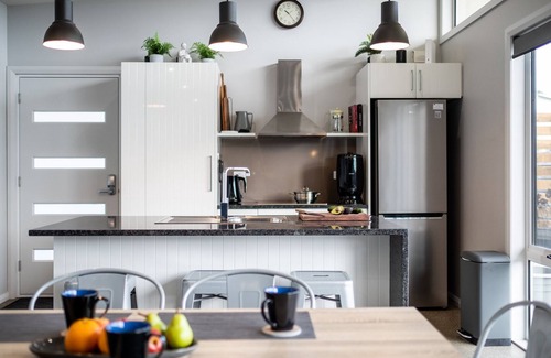 Coles Bay Apartment | Amaroo 1- Freycinet Holiday Houses