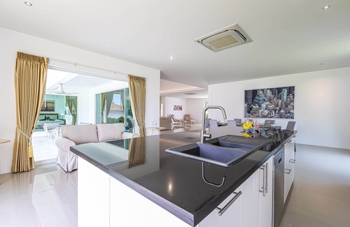 Khao Tao Villa | Amazing 6 Bedroom Pool Villa ED60