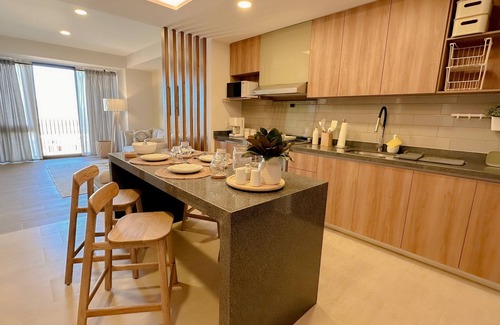 El Marques Apartment | Amazing Apartment in Zibata, Pool & Coworking