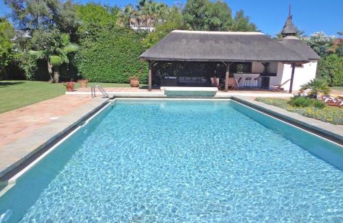 Guadalmina Villa | Amazing Beachfront Villa heated pool Marbella