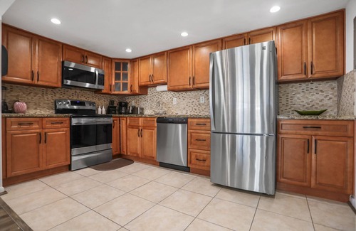 Sunny Isles Beach Apartment | Amazing Condo 3 min to the Beach