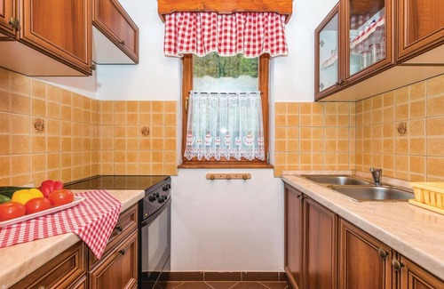 Presika House | Amazing home in Blazevci with sauna