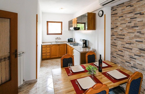 Strmac House | Amazing home in Labin