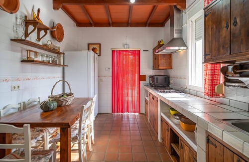 Montilla House | Amazing home in Montilla with WiFi