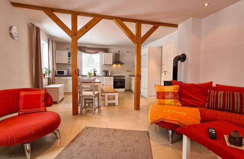 Oberlichtenau House | Amazing home in Pulsnitz with kitchen