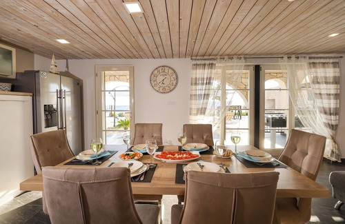 Senj House | Amazing home in Stinica