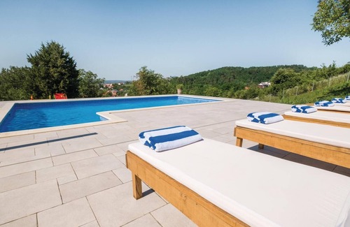 Zagreb House | Amazing Home in Zagreb With Outdoor Swimming Pool, Wifi and Outdoor Swimming Pool